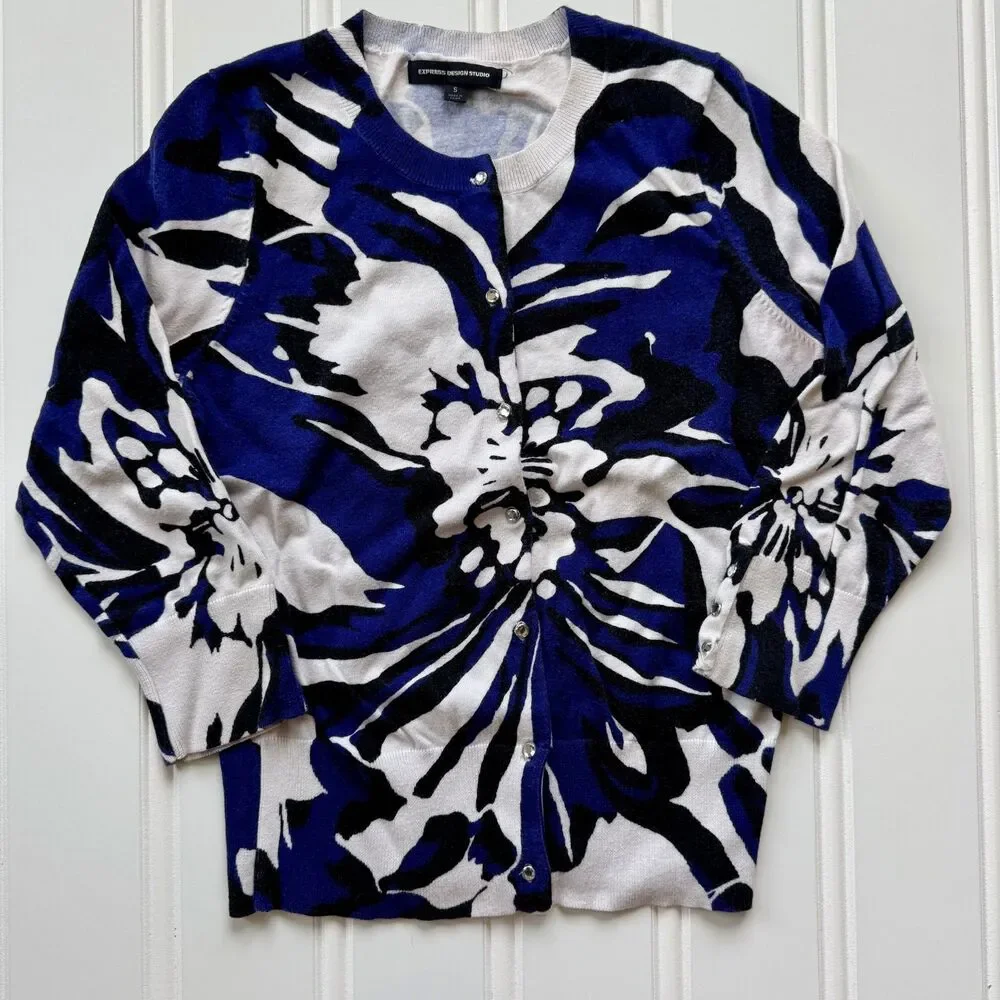 Express Design Studio Floral Print 3/4 Sleeve Cardigan Sweater
